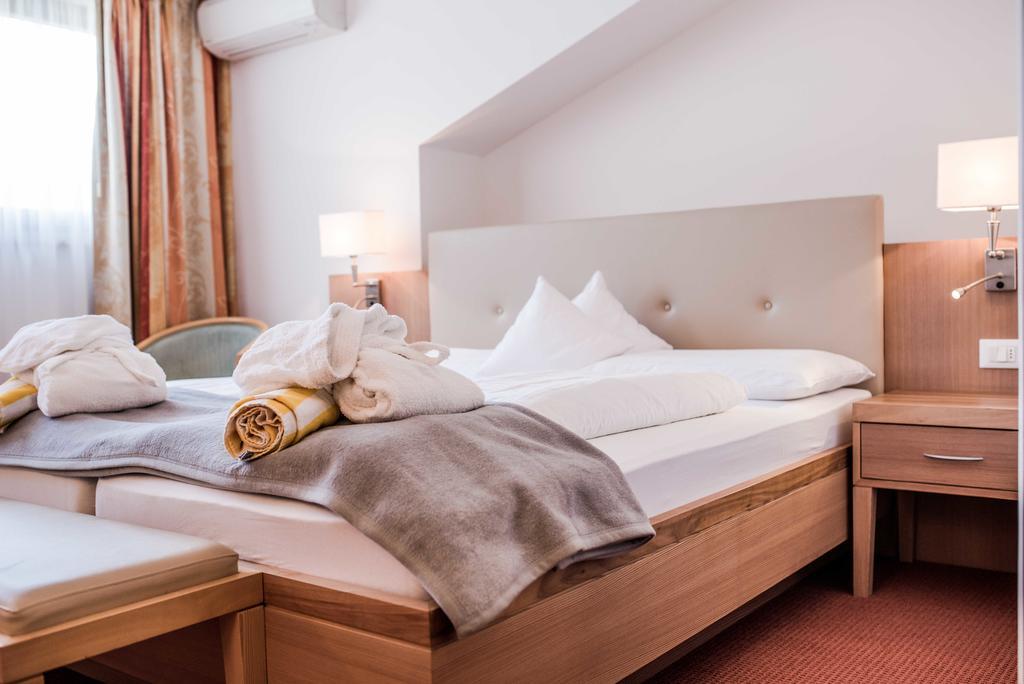 Hotel Foerstlerhof Postal / Burgstall Luaran gambar