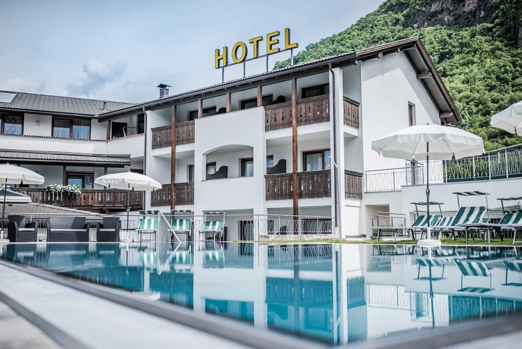 Hotel Foerstlerhof Postal / Burgstall Luaran gambar