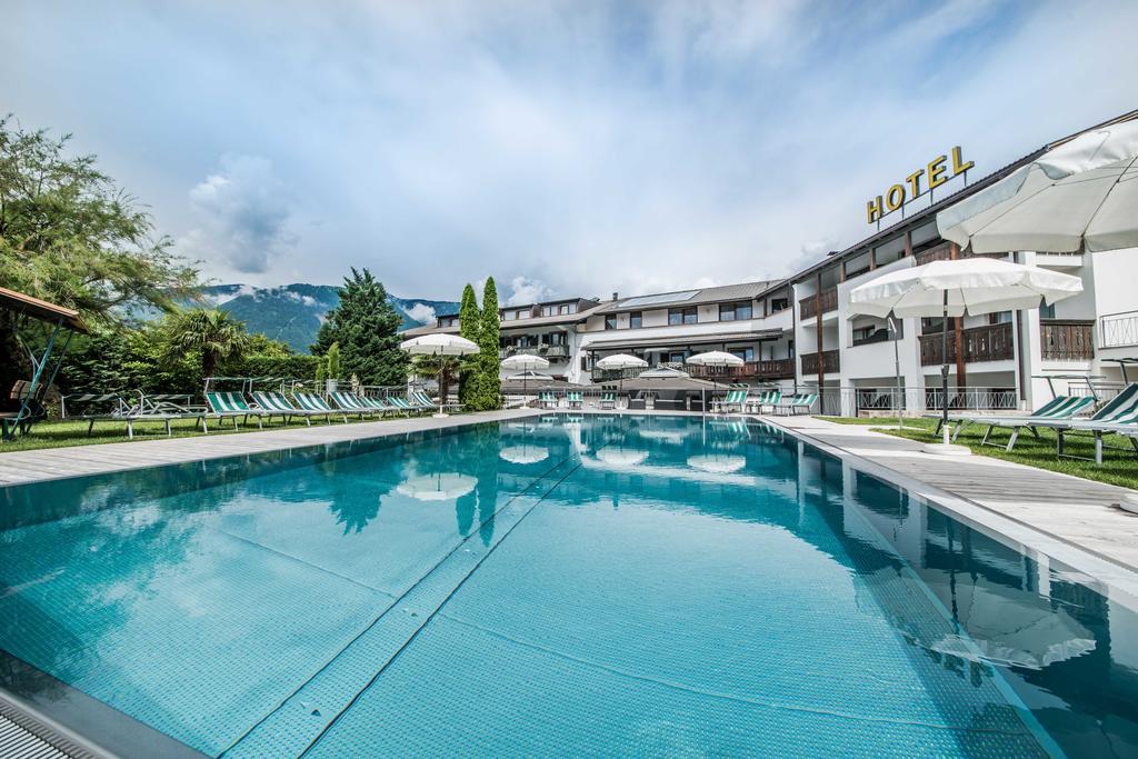 Hotel Foerstlerhof Postal / Burgstall Luaran gambar